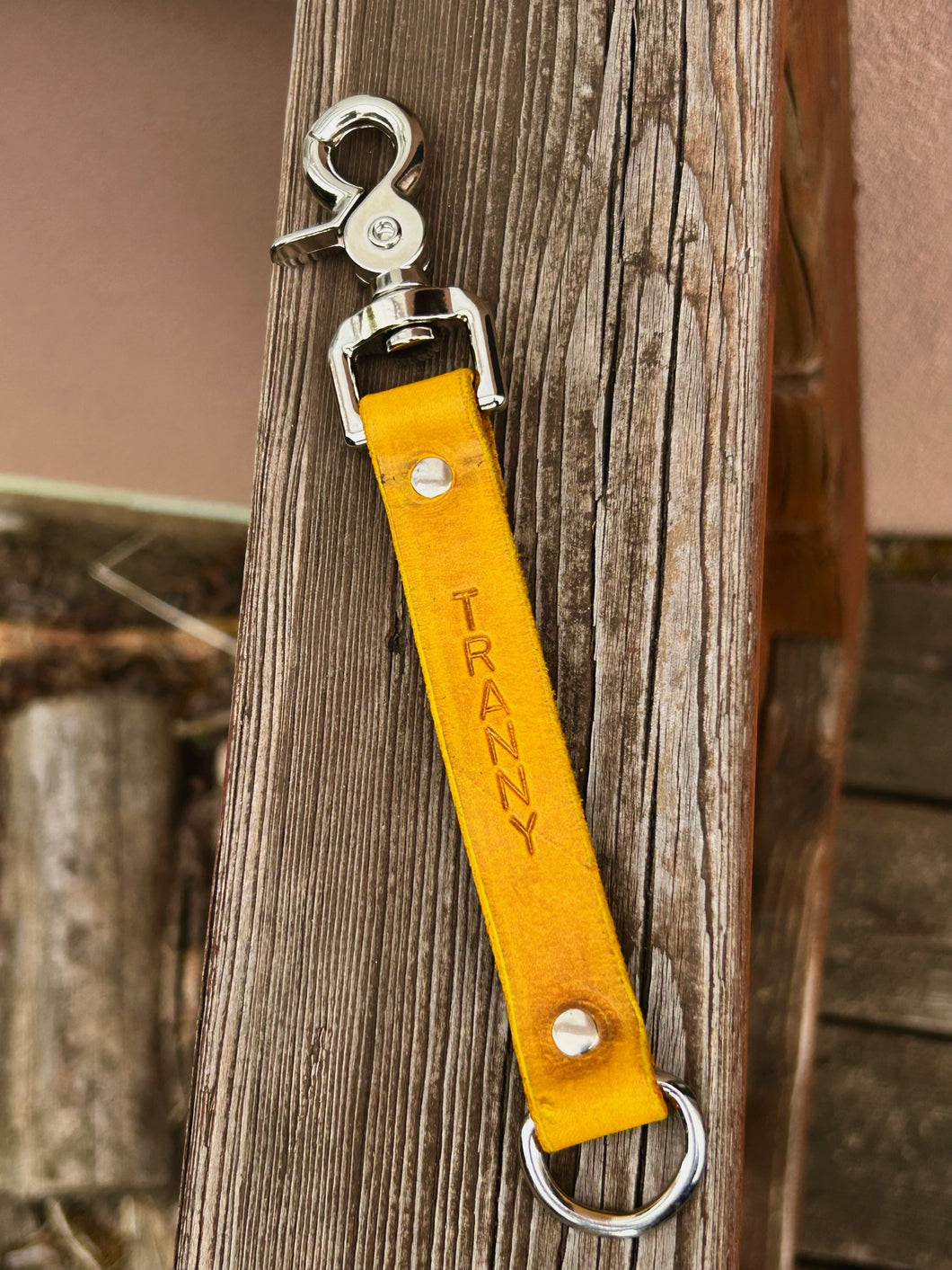 flagging clip- YELLOW