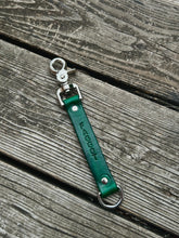 Load image into Gallery viewer, flagging clip- HUNTER GREEN
